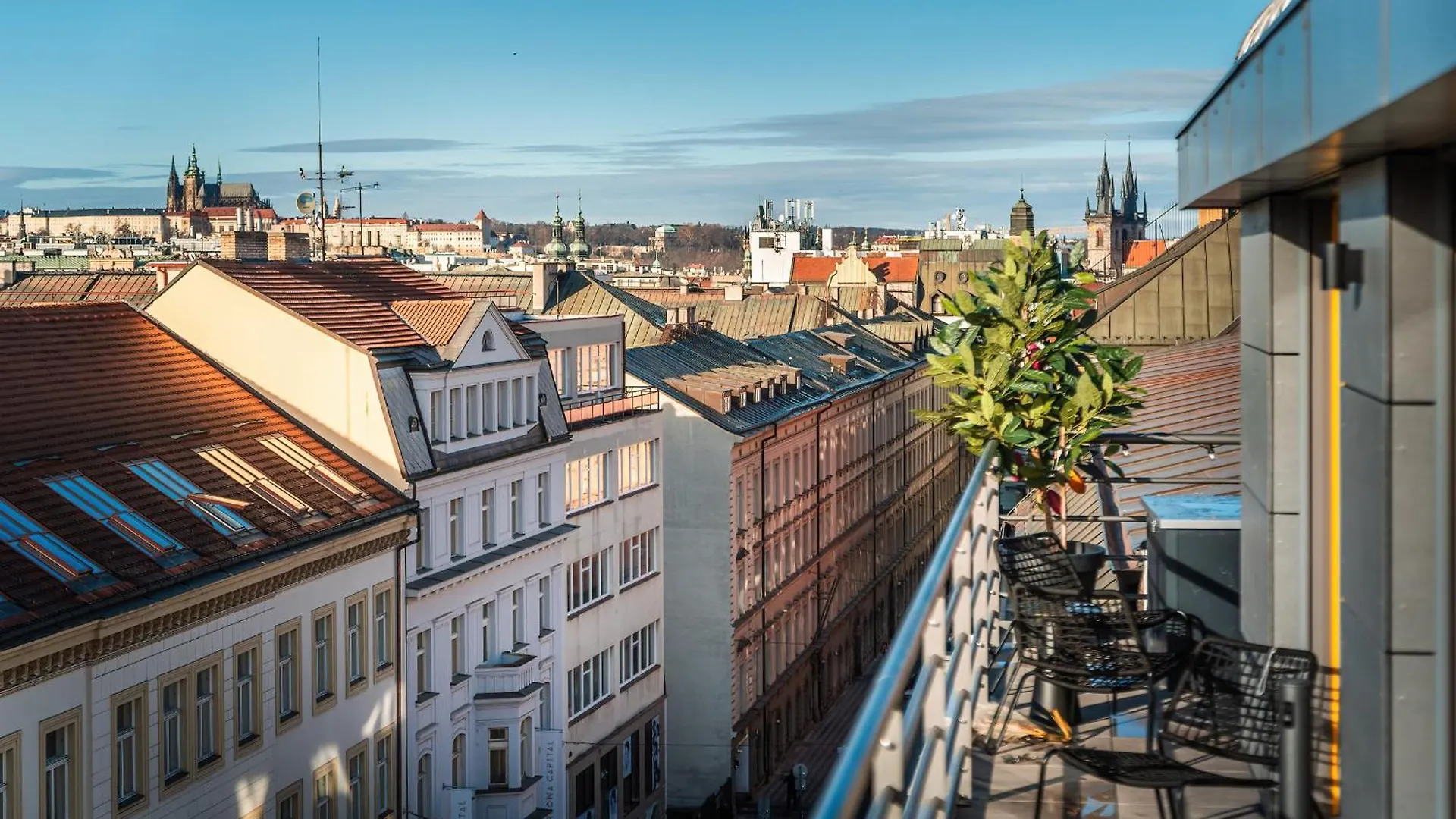 Wenceslas Sq Soho Boutique Hotel & Premium Suites Prague 4*,