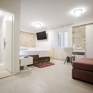 Guest house Lions Luxury ****